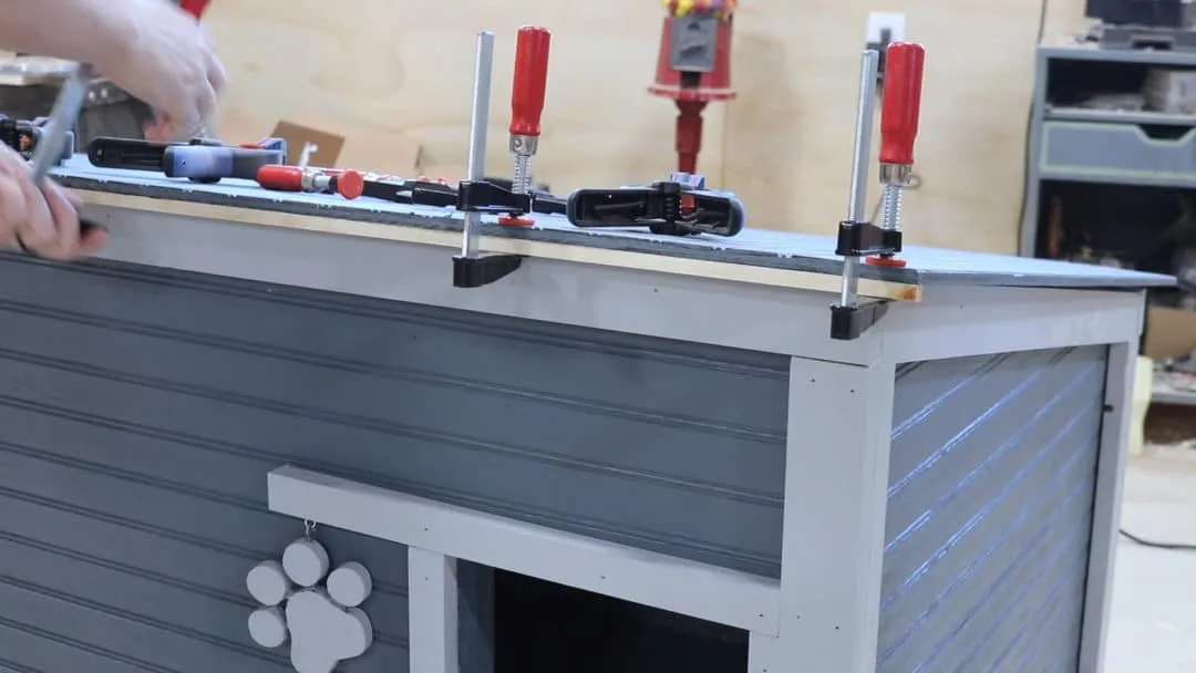 Adding bulk to the roof underside