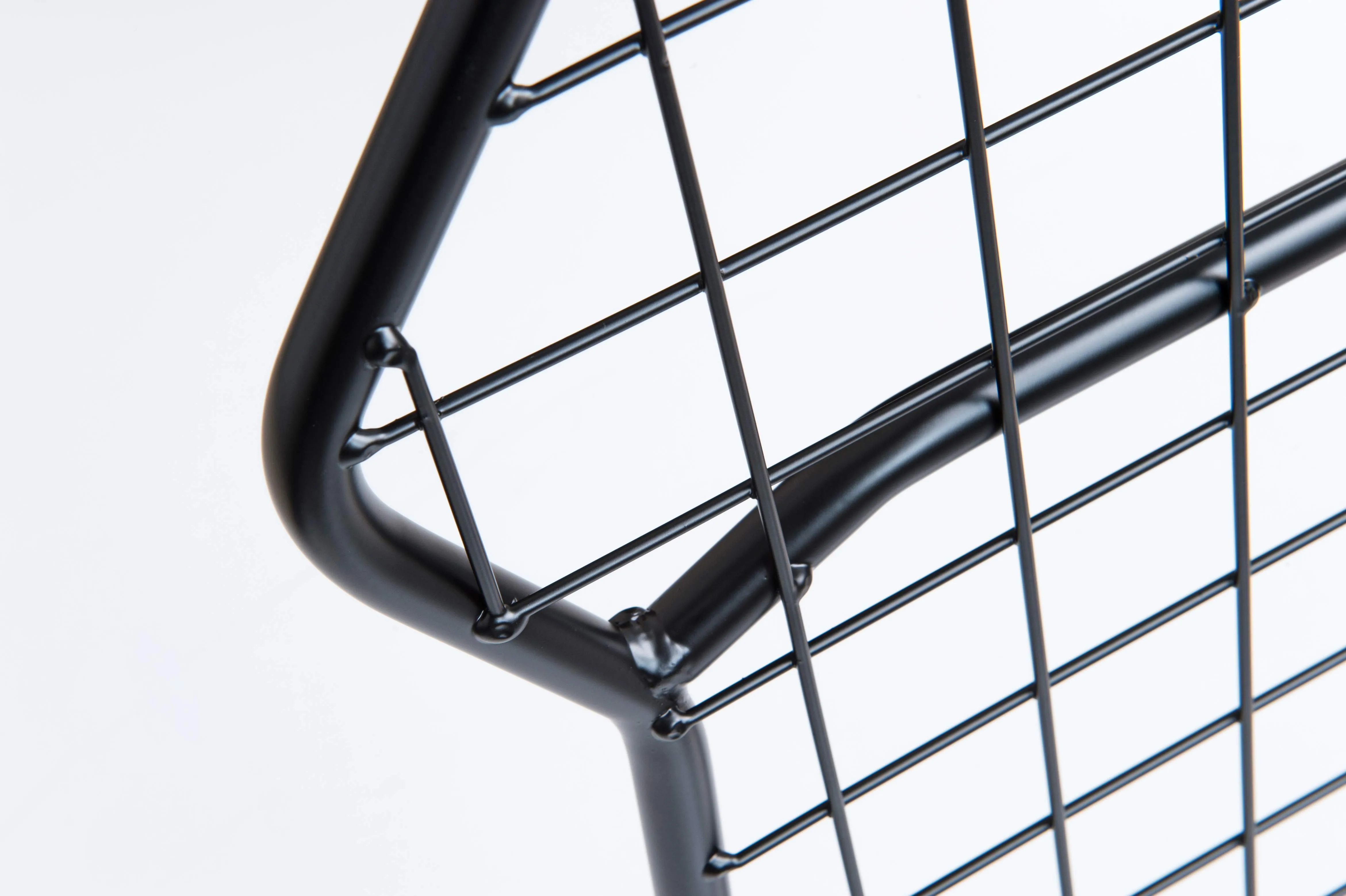 Masterline divider installed in BMW X3 G01 trunk