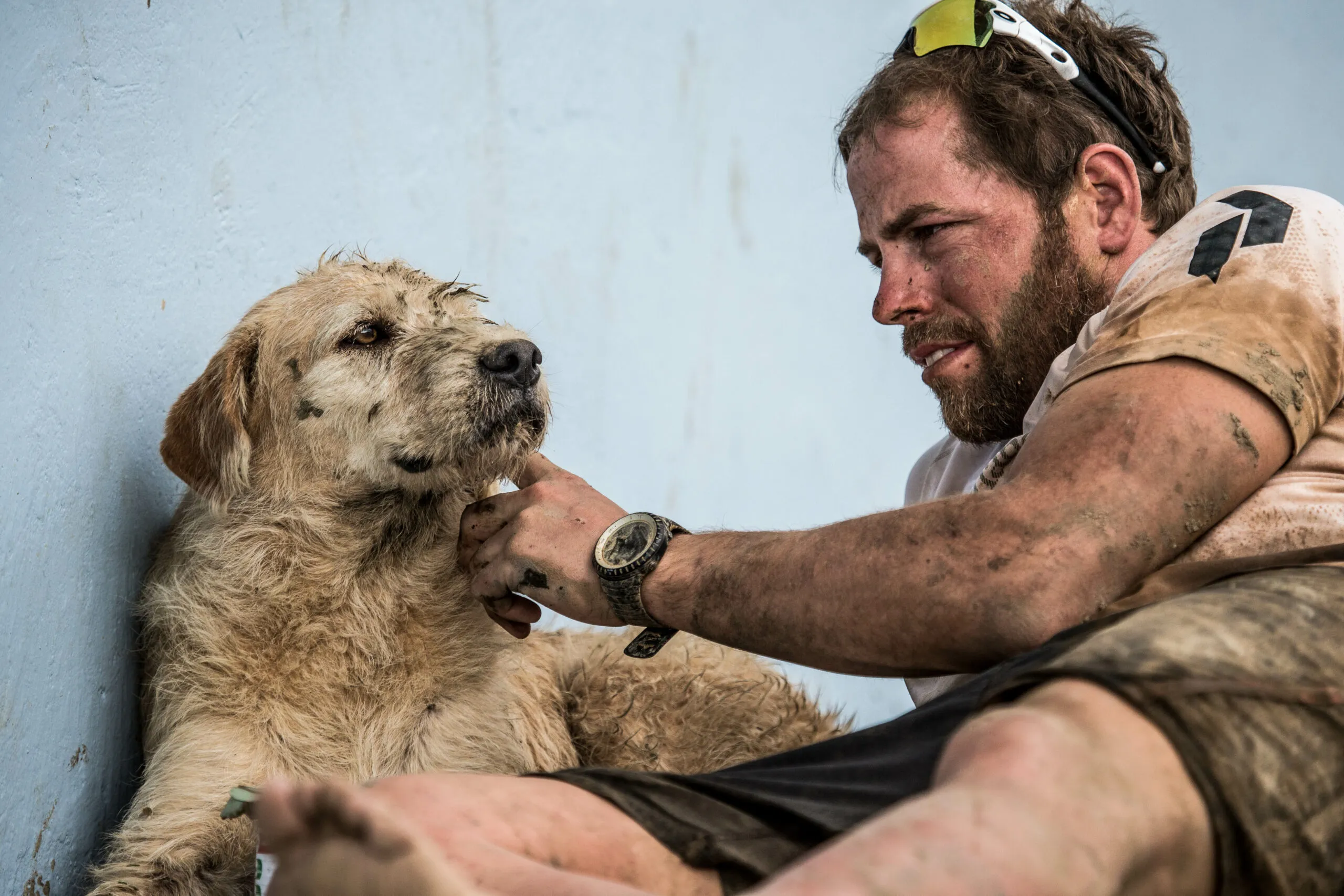 Mikael Lindnord and Barbuncho in Ecuador, a true story dog movie inspiration