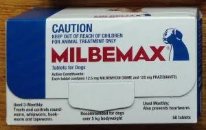 Milbemax or Milpro intestinal worming tablet for dogs, containing milbemycin and praziquantel