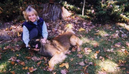 Pet Sitting by Patricia Logo