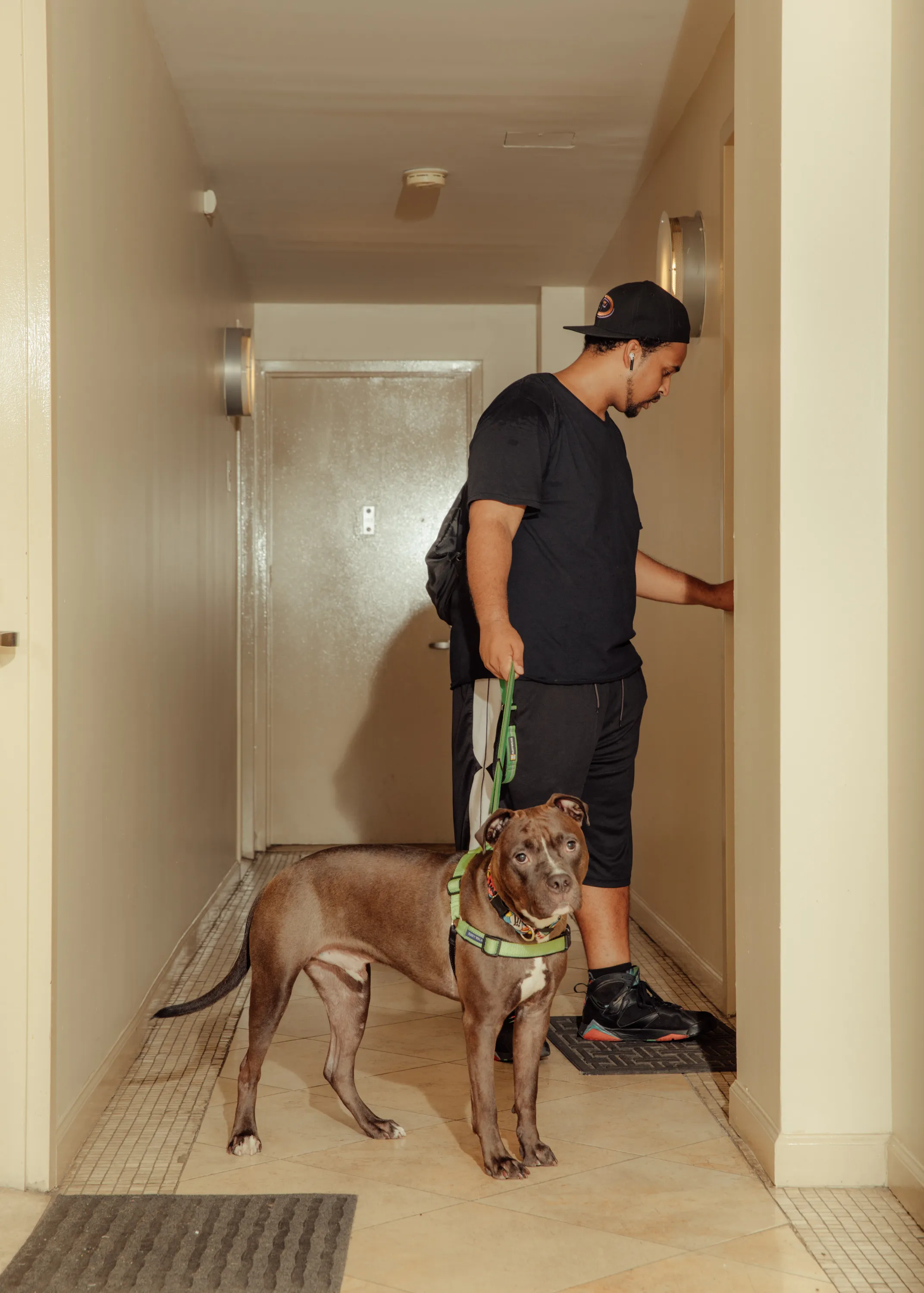 Rosario leaves Zach Berger’s apartment with Reggie.