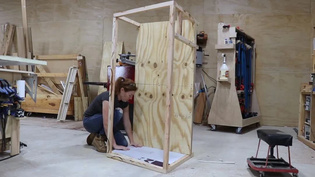 Tracing and cutting insulation for the walls