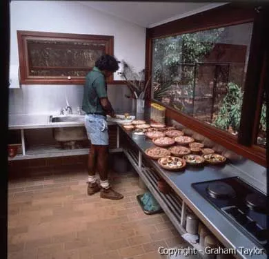 Food preparation room setup for Eclectus parrot diets