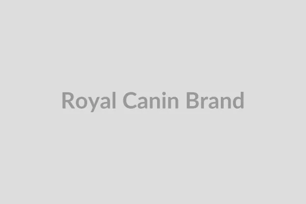 Royal Canin branding alongside a dog bowl