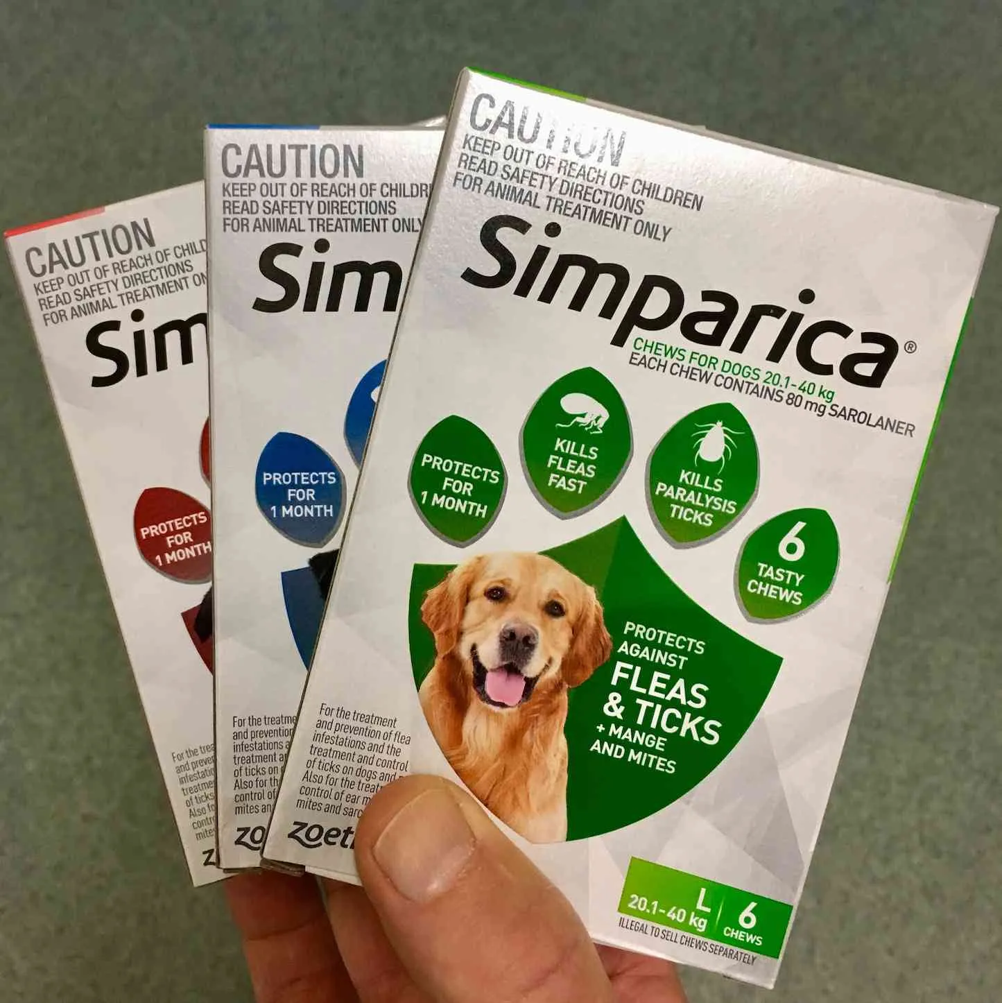Simparica box for dogs, highlighting its protection against fleas, mites, and ticks.