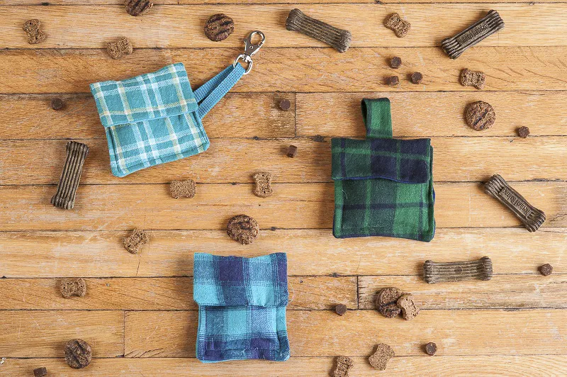 DIY fabric treat pouch, ©Alice G Patterson Photography | easy gift ideas for dog lovers