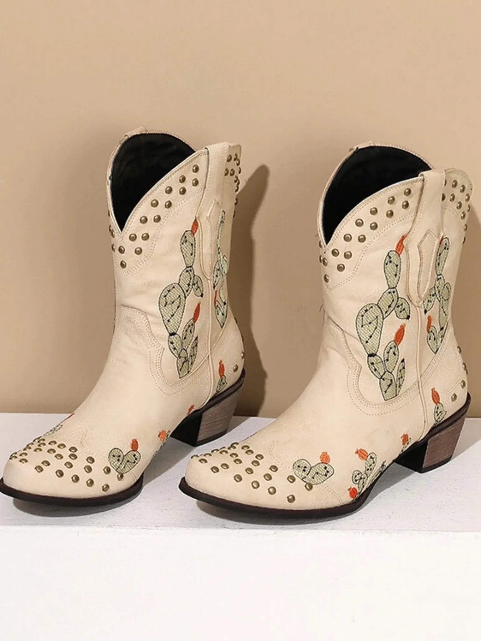 Image of Wild Jolie Cowgirl Boots