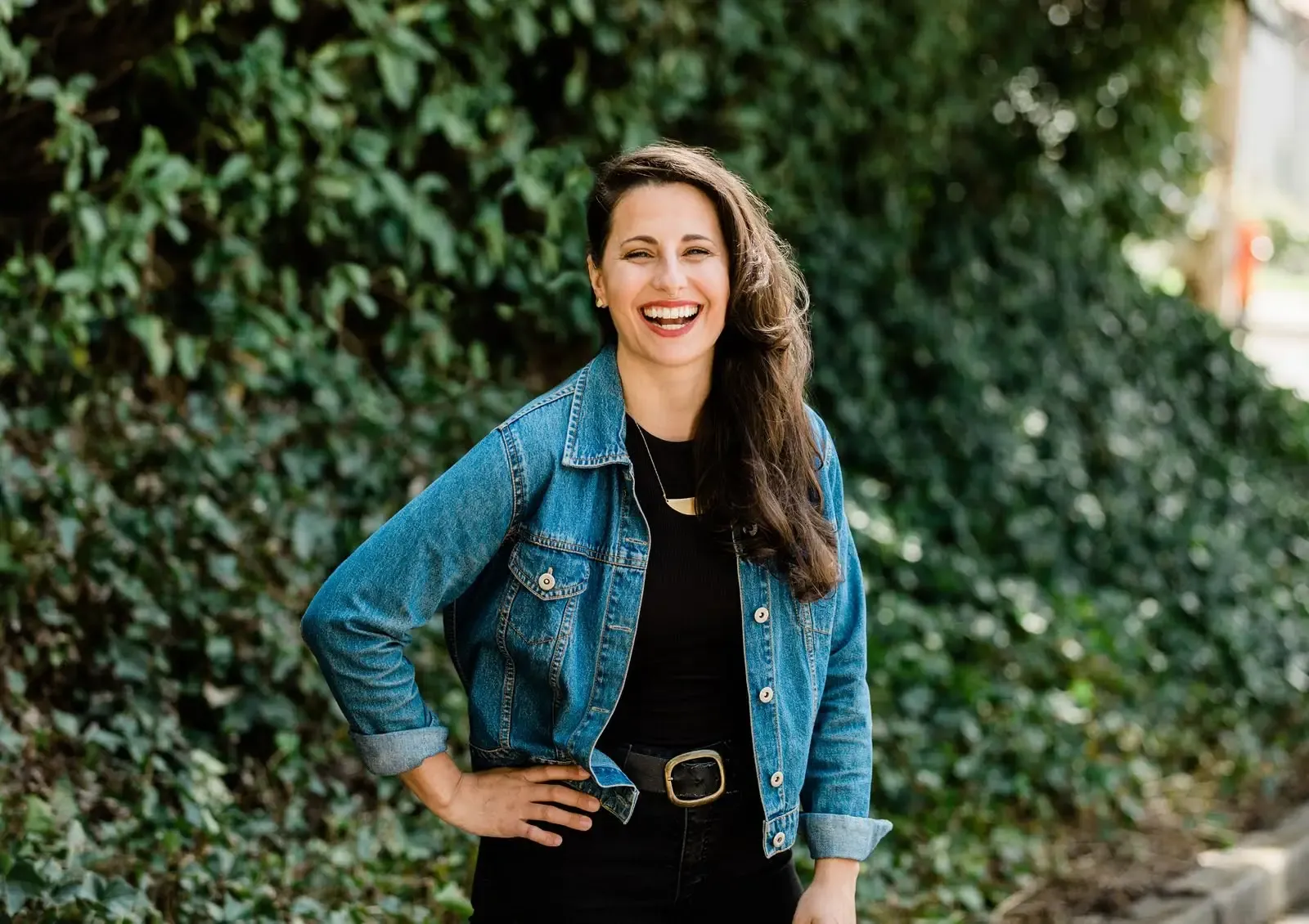 Janelle Leeson headshot