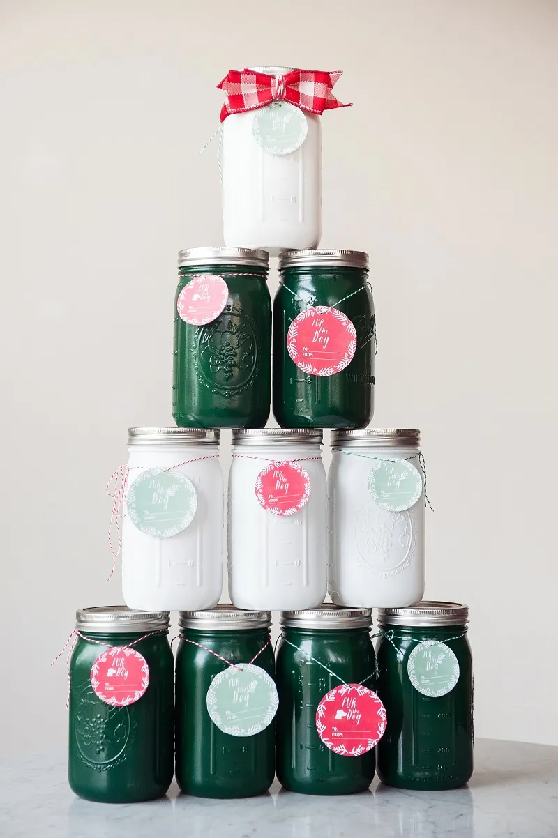 spray painted mason jars, treat jars, last minute gift ideas| ©Alice G Patterson Photograph, gifts for the dog obsessed
