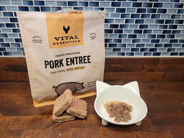 Vital Essesntials Pork Entree Freeze-Dried Raw Mini Patties